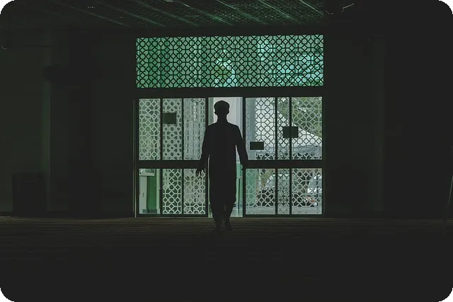 왼쪽 아랫배 통증의 원인과 대처 방법은